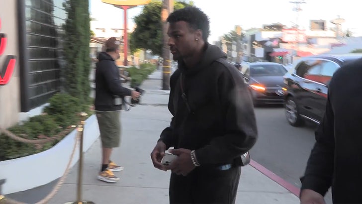 b4233e663b7a4f808fbb85681929e3a9_md 062323_bronny_james_kal