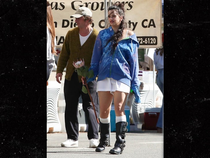 1030-Jeremy-Allen-Rosalia-Farmers-Market-Together-Photos-primary-2