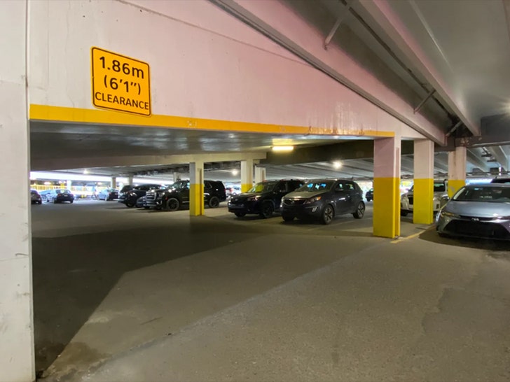 teeen dead in sunroof concrete beam edmonton parkrade global news 2