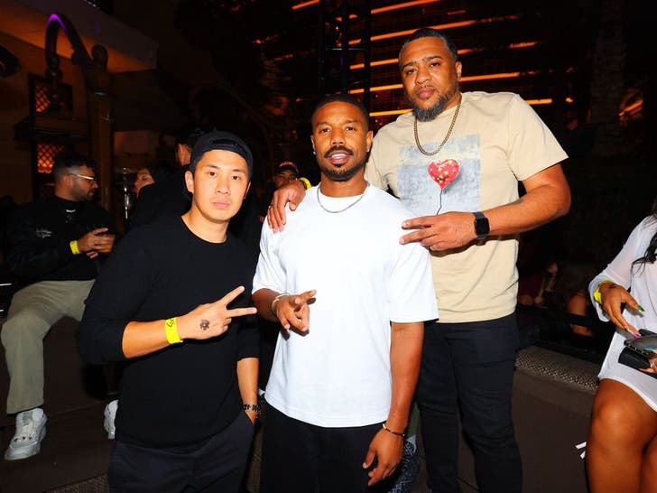 Stars Party In Vegas For Grand Prix