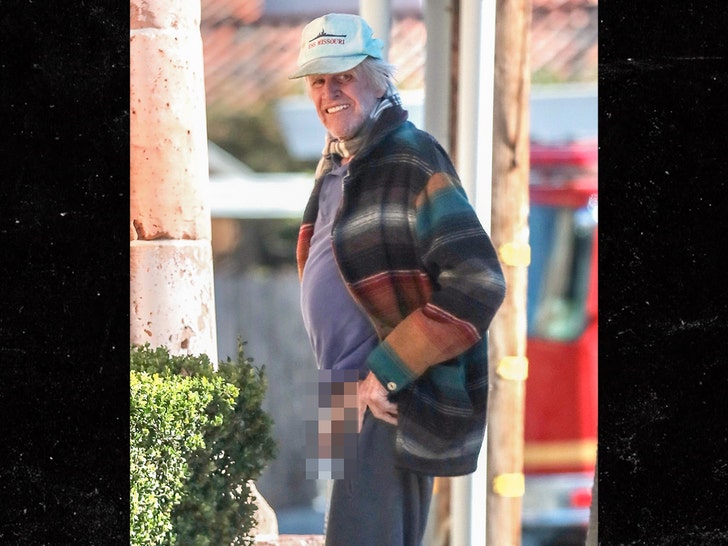 b8cec87136904e28ae3314bc4d4039d9_md Gary Busey