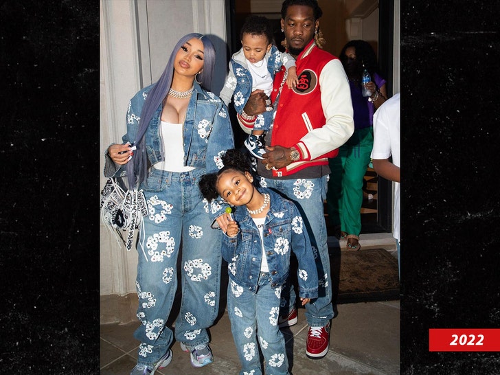 bc06d186af2c4b98a1b863dcdce28fe3_md cardi b and offset family 2022 insta 1