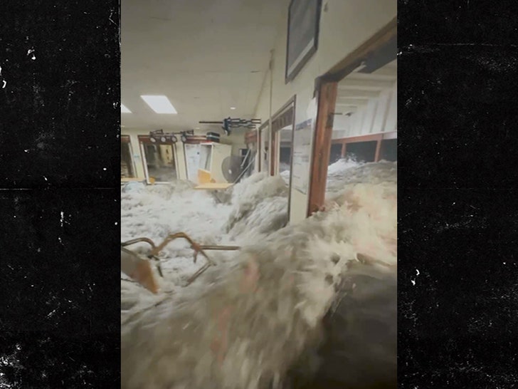 bc8b67697e7641d58663315571ee11bc_md 012224-tsunami-flooding-primary-v5