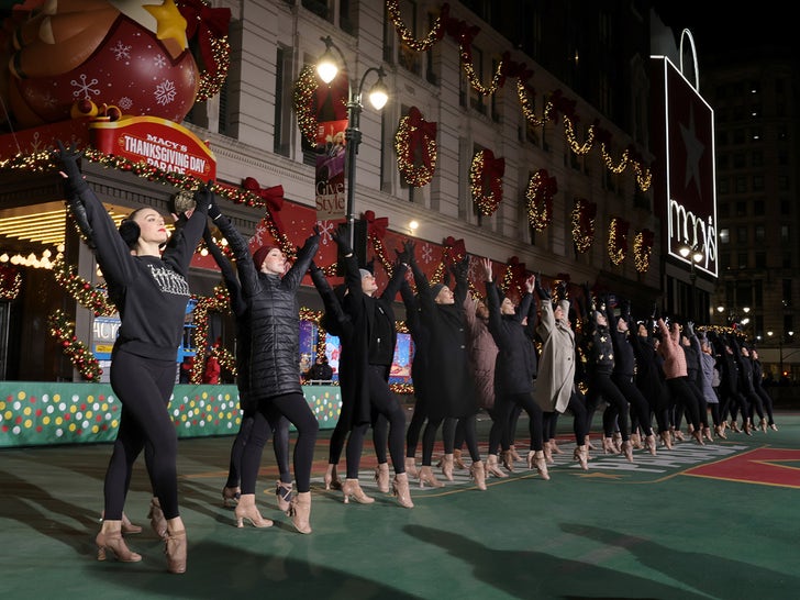 1121-97th-Macys-Thanksgiving-Day-Parade-Rehearsals-Sneak-Peek-primary-2