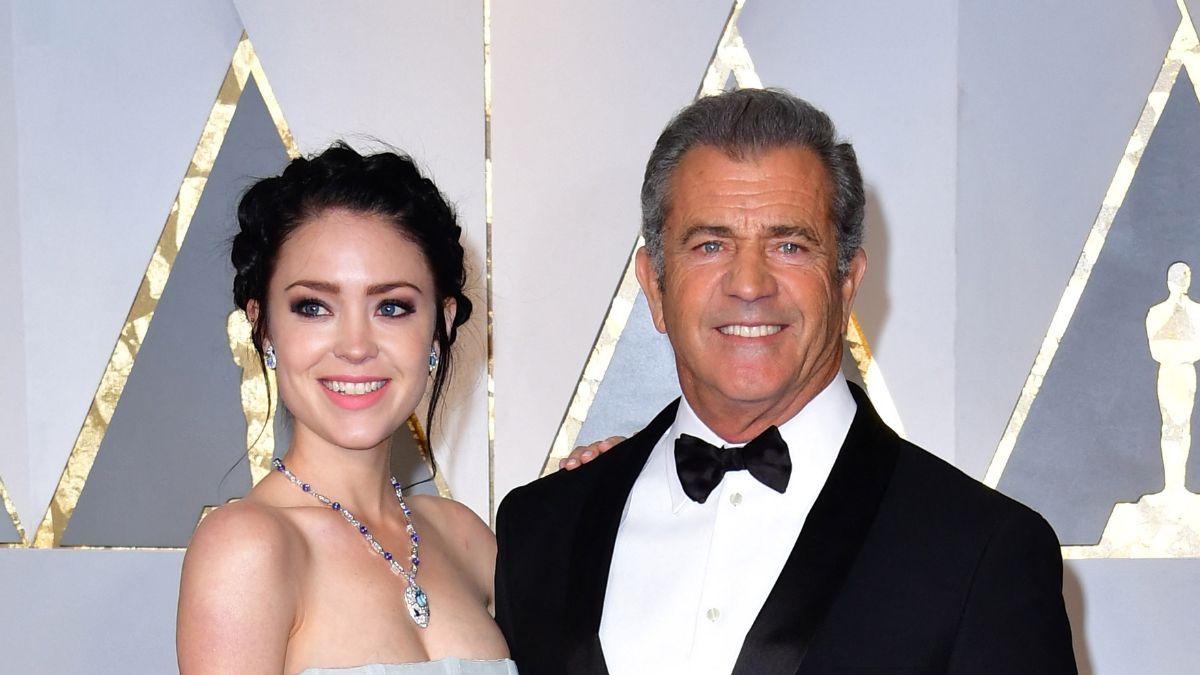 Robyn Moore-era fatherhood saw Gibson welcome seven children before their 2009 divorce ended a 29-year marriage.