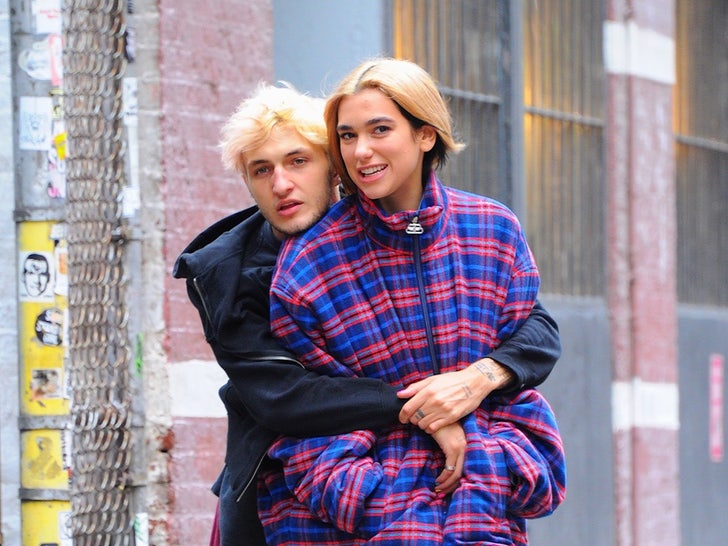 Dua Lipa and Anwar Hadid -- Happier Times