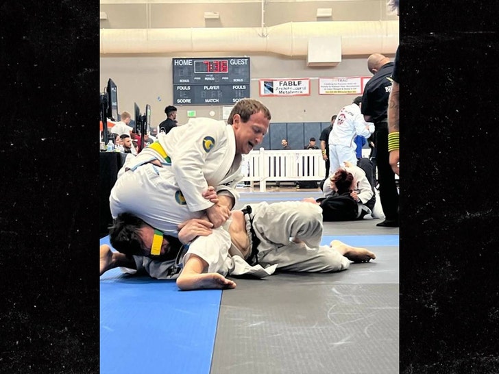 c3700f05ba2b4cd095564025338f7fc7_md Mark Zuckerberg jiu jitsu facebook 4