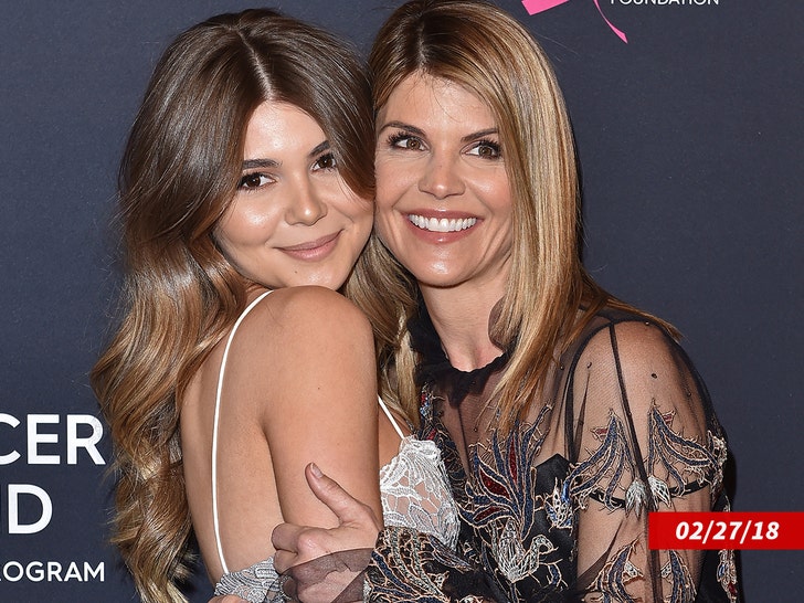 c5a0c6d894a74e6b828c5c0d39927aac_md olivia jade Lori Loughlin