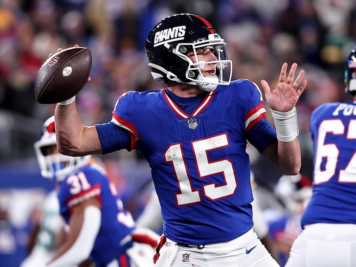 Tommy DeVito Defeats Packers