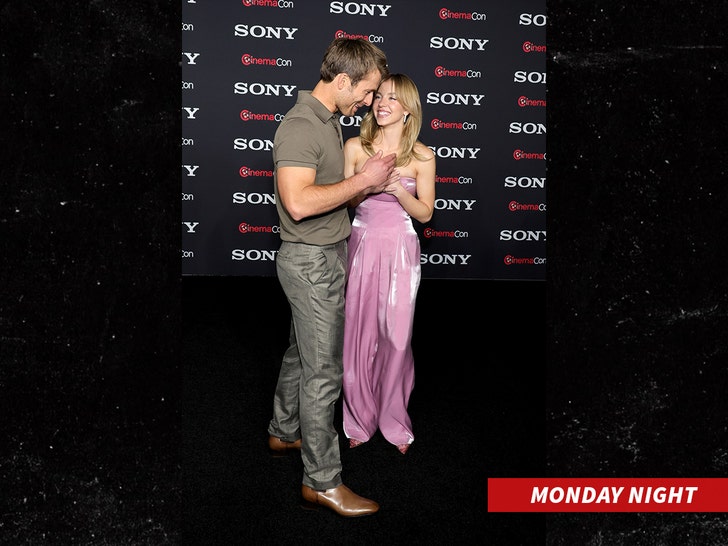 Glen Powell and Sydney Sweeney getty