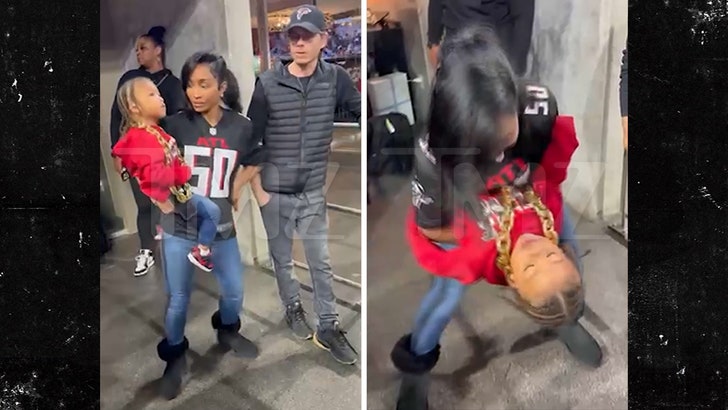 120823_matthew_lawerence_kal_v2