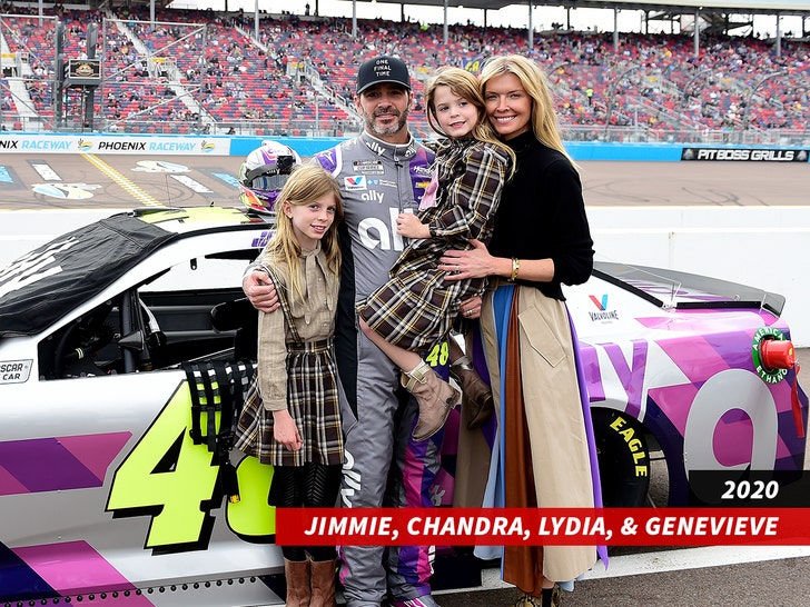 cdeece68a9a14c159ff5d58482960895_md jimmie johnson