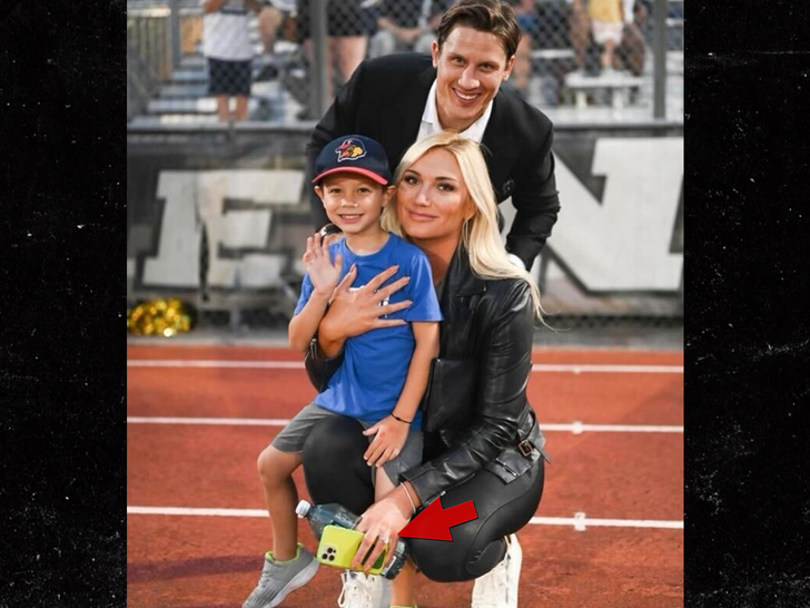 Brooke Hogan Secretly Marries Pro Hockey Player