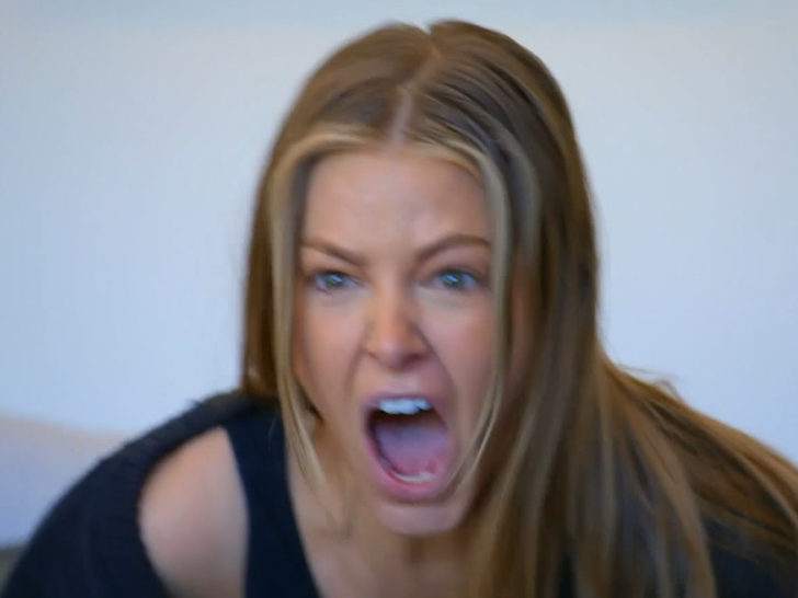 d02b0e54c159456bb151907c52c528f2_md ariana yelling