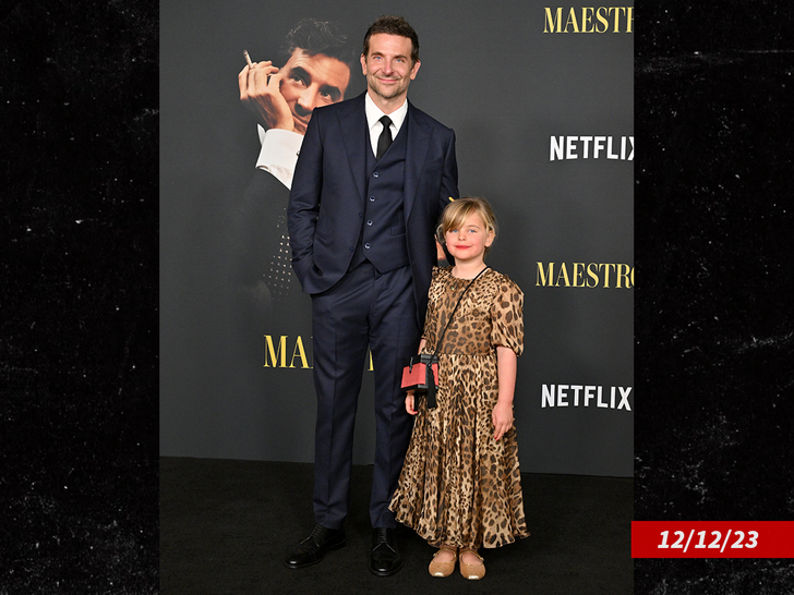 d23c9e6867b14c0988af01806605eb6c_md Bradley Cooper