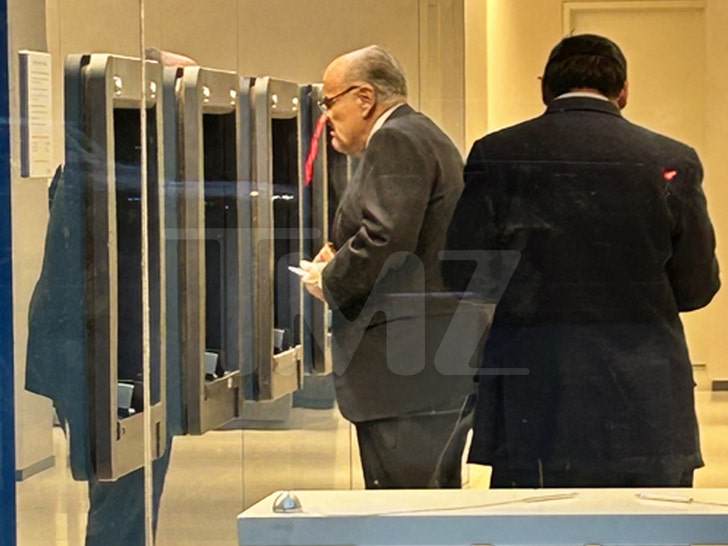 d321c43fd3f84d368338930e28ee2851_md rudy giuliani at the ATM today in NYC