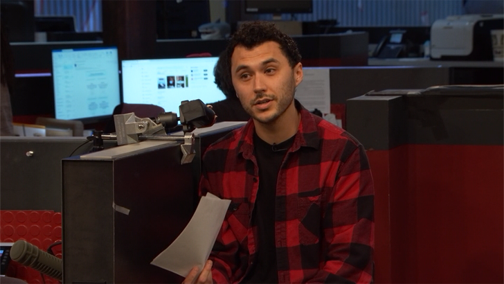 120723_tv_clips_bradley_cooper_food_truck.01_00_35_05.Still001