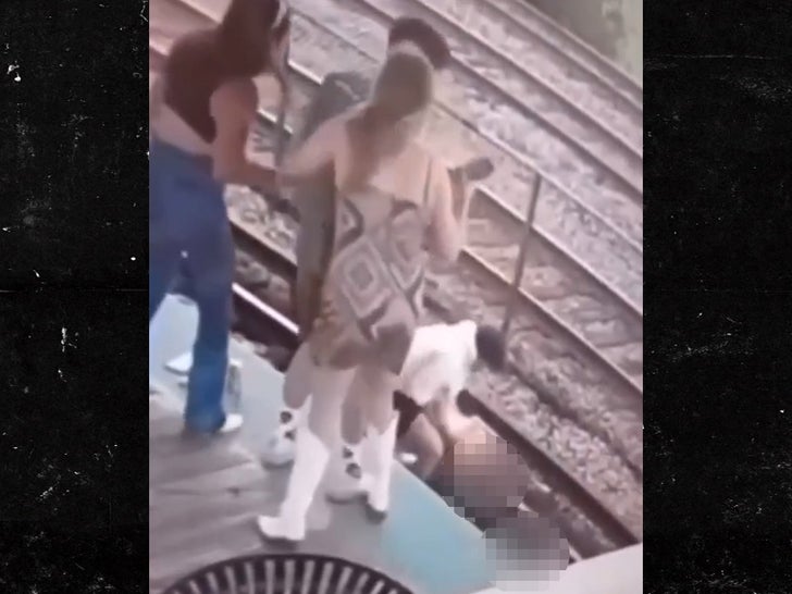 081523_-chicago-rail-SUB4_2