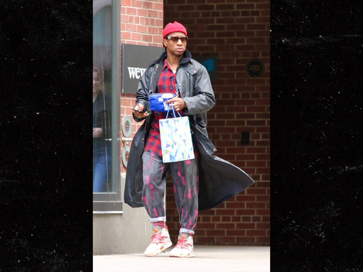 d64d77b04a13485c8b6c9e60a69056db_md jonathan majors seen for first time after verdict