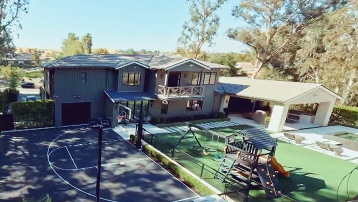 d76da477a4fc455b86a234ed040df360_md 052223_jalen_ramsey-kal