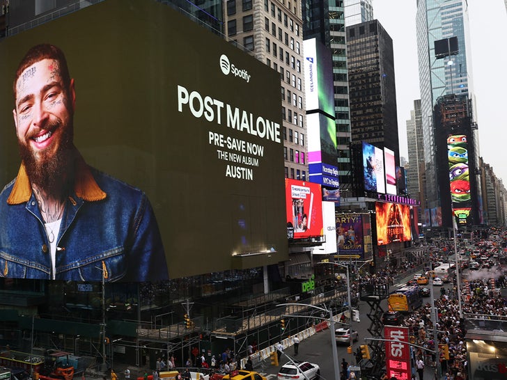 0718-Post-Malone-Times-Square-SUB-4