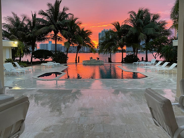 0814-Rick-Ross-Star-Island-Mansion-Sub-3