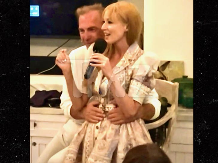 kevin costner HUGGING jewel