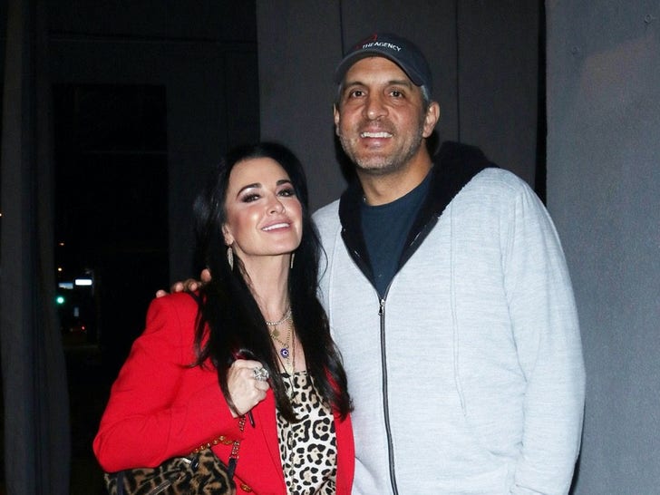 Kyle Richards and Mauricio Umansky Together