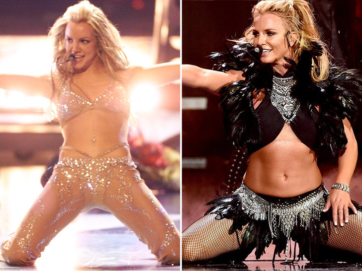 dee9b2a07469425397637bd8ec50831d_md-1 Britney Spears Performance Pictures