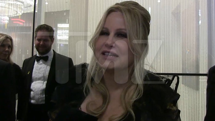 011524_jennifer_coolidge_kal