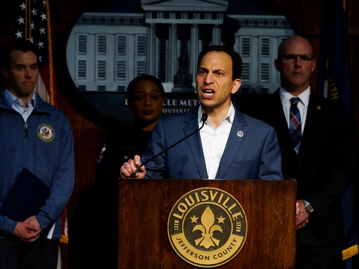 e0cdfab76a954fd6899ae0f0dc755f0b_md Louisville Mayor Craig Greenberg