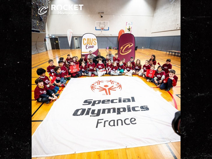 e833c8a257a647fab2014aafc977c793_md tristan thompson