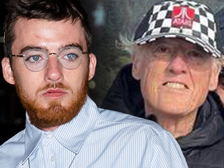 e941060ef2ee41f1af30d9a5ef94fe41_md angus cloud and father