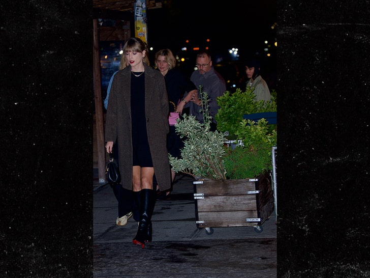 taylor swift splash 1