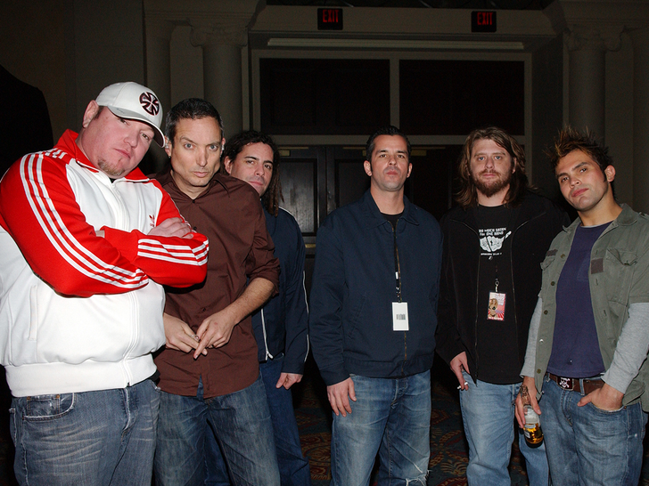 Steve Harwell with Smash Mouth