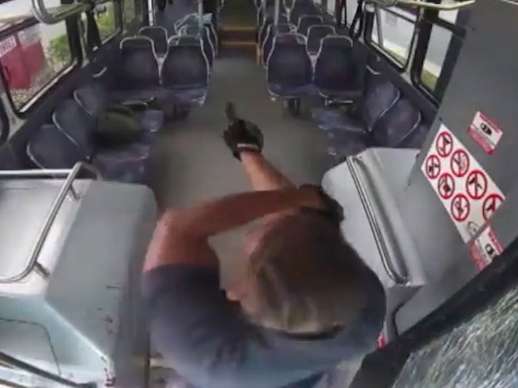 052923-charlotte-bus-sub2