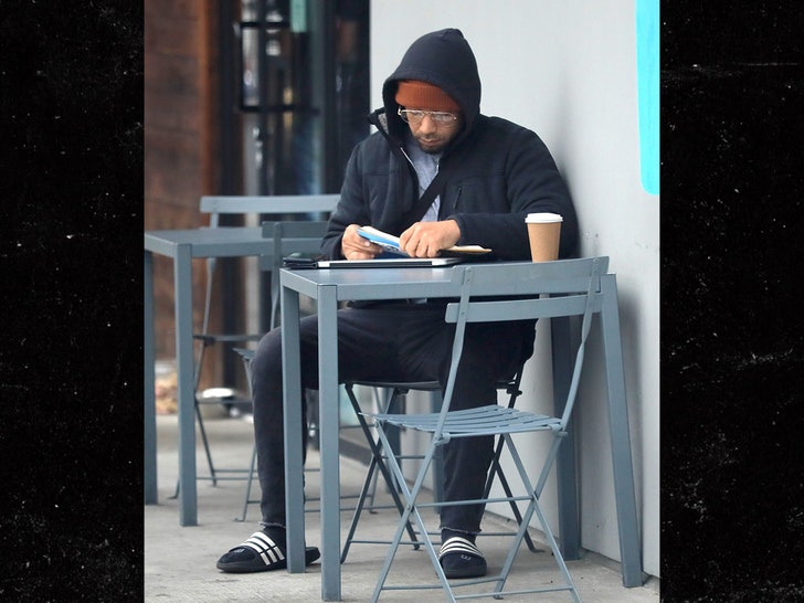 jussie smollett reading matthew perry's book