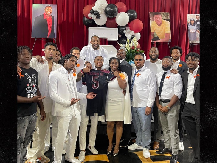 ray lewis and family son funeral insta