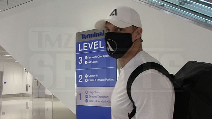 102323-rob-gronkowski-kal