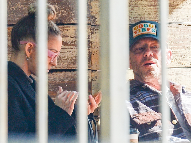 ian ziering at bristol farms today