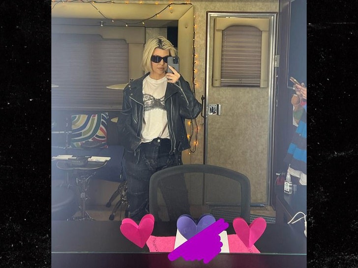 kourtney kardashian insta 2