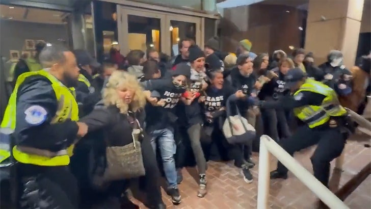 111623_protest_dc-kal