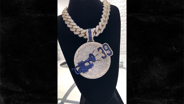 061923-edwin-diaz-chain-kal