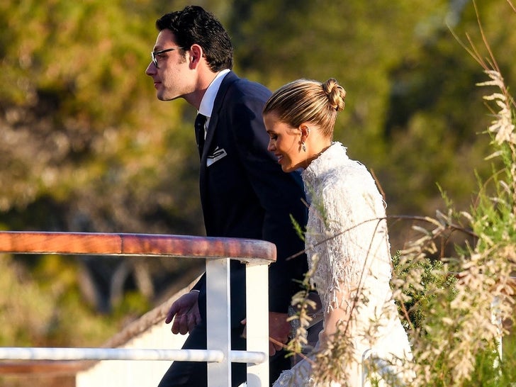 0421-Sofia-Richie-and-Elliot-Grainge-wedding-married-photos-primary