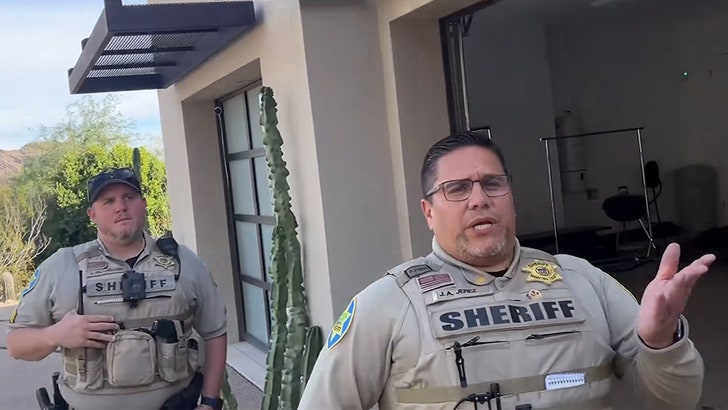 121823_chandler_jones_kal