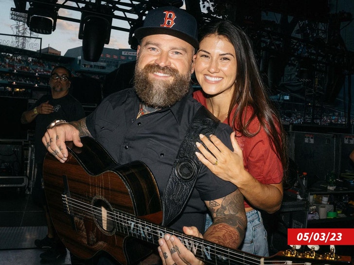 f6ee31bfa5c34dcd8fd6b54efe9e1a52_md Zac Brown and Kelly Yazdi insta 2