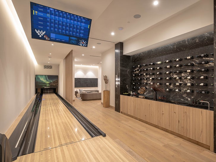 1129-zedd-house-encino-photos-primary-2