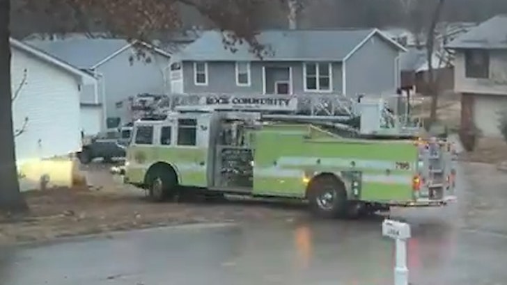 fe7f936924264091a11806f1b148e350_md 012224_firetruck_slide_kal