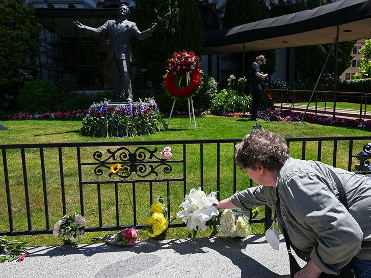 tony bennett memorials