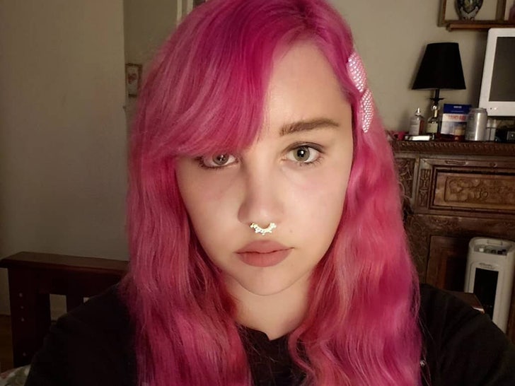 ff3623bfe4814abc92813a92f6e0f225_md 0225 amanda bynes instagram 2